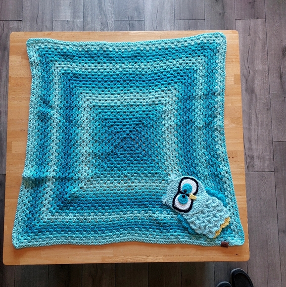 Hand Crochet Baby Blanket - Picture 1 of 4